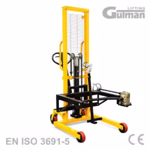 Gutman visokopodizni viličar za bačve s mehaničkim prihvatom i zupčanim prijenosom za rotaciju.