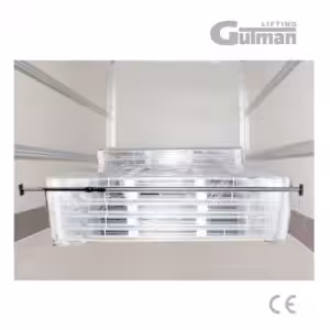 Podupirač tereta vodoravno montiran za osiguranje paleta u kamionu