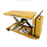 Električni mobilni podizni stol - sa podiznom platformom i kontrolnom jedinicom